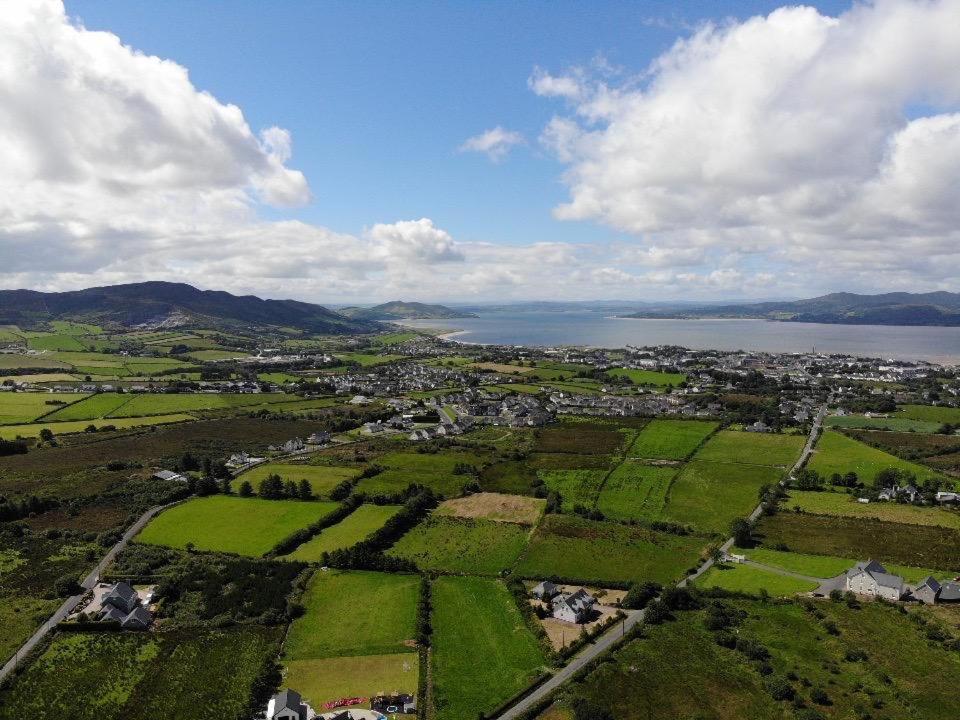 Sally'S Vineyard Buncrana Exterior foto